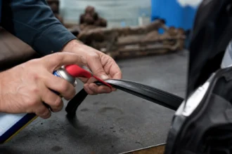 Použitie WD-40 na ošetrenie gumy na vozidle